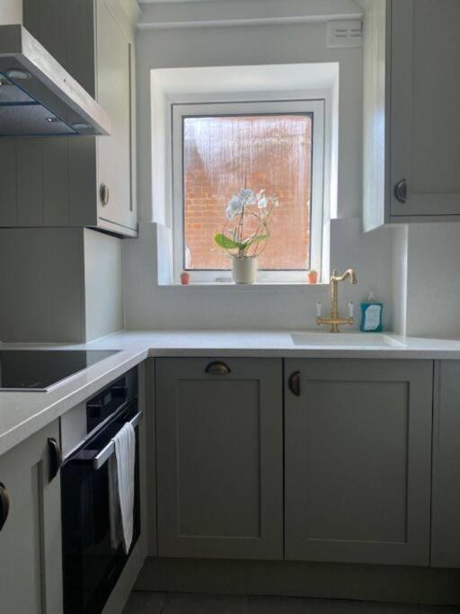 2 Double Bedroom Charming Chelsea Apartment Λονδίνο Εξωτερικό φωτογραφία